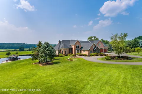 520 Ridge Rd, Schodack Landing, NY 12156