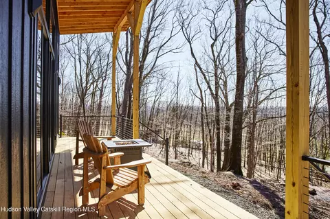 84 Skyline Dr, Neversink, NY 12765