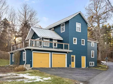 807 Lucas Avenue Ext, Hurley, NY 12443