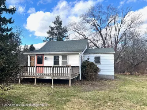156 County Route 10, Germantown, NY 12526