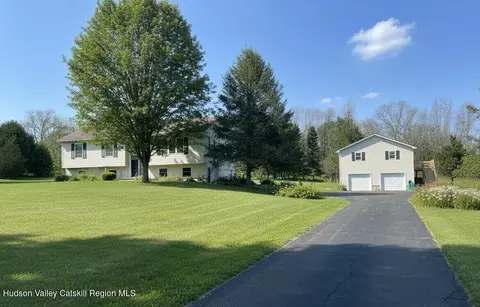 352 Falls Rd, Ghent, NY 12075