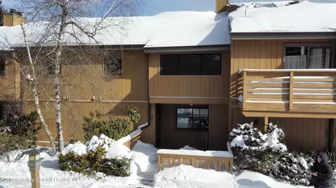 150 Hunter Dr #S5, Hunter, NY 12442