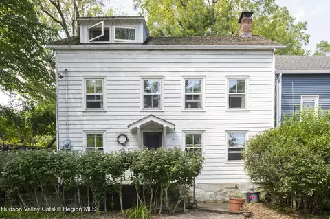 511 York St, Malden On Hudson, NY 12453