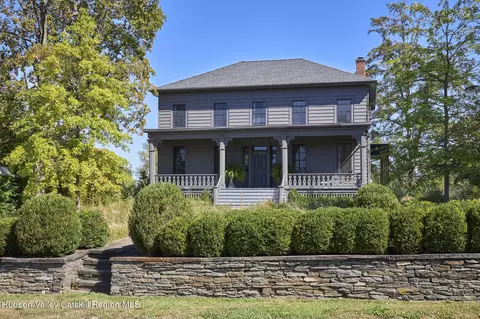 44 Main St, Germantown, NY 12526