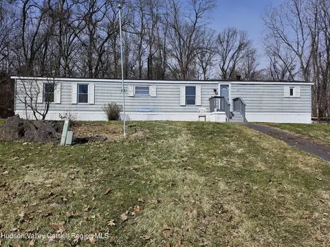 40 Indiana St, Connelly, NY 12417