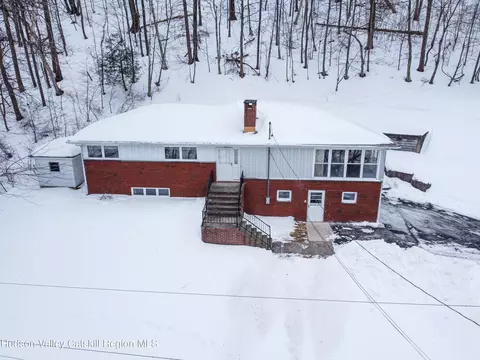 108 River Rd, Ulster Park, NY 12487