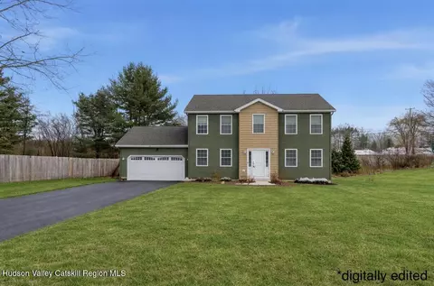 61 Plank Rd, Waterford, NY 12188