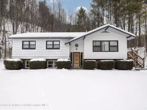 14042 Route 23, Prattsville, NY 12468