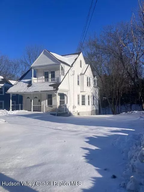 122 Vineyard Ave, Highland, NY 12528