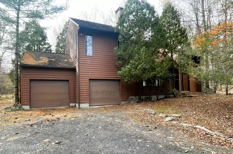 12 Fern Ln, Shokan, NY 12481