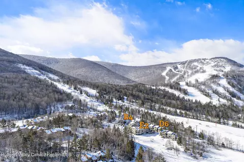 84 Highlands Dr #B4, Hunter, NY 12442