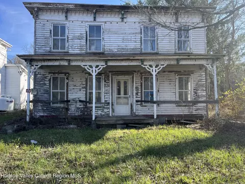519 Old Route 23, Acra, NY 12405