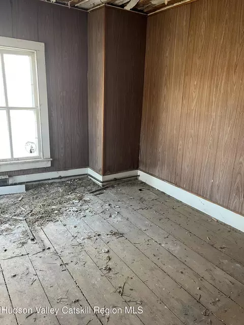 Bedroom - 519 Old Route 23, Acra, NY 12405 photo 2 of 4