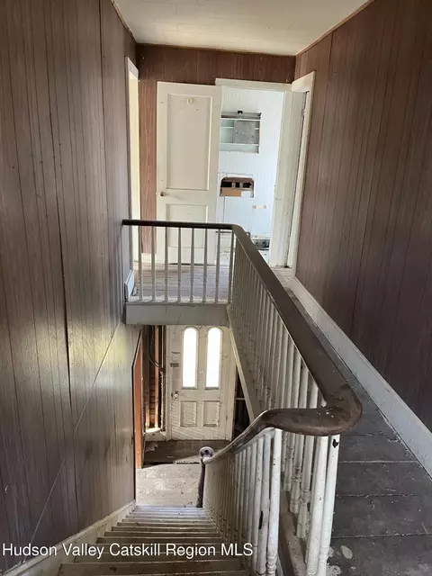 Entry Way - 519 Old Route 23, Acra, NY 12405 photo 4 of 5