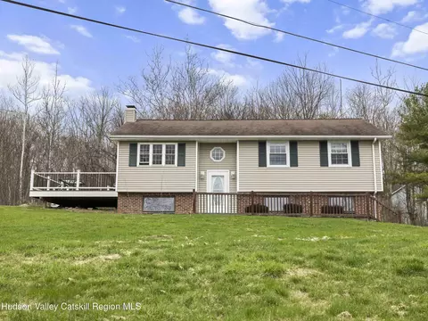 491 Floyd Ackert Rd, West Park, NY 12493