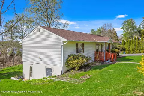 538 Mtn View Ave, Hurley, NY 12443