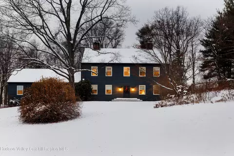 286 Blue Hill Rd, Hudson, NY 12534