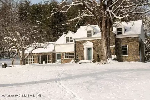 401 Buck Rd, Stone Ridge, NY 12484