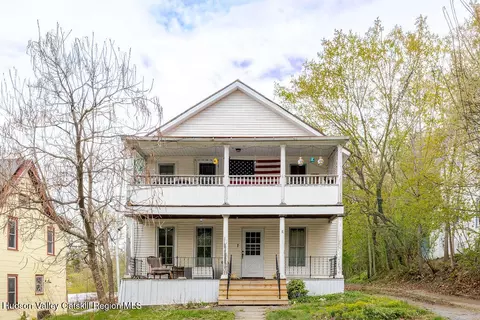 60 Prospect St, Philmont, NY 12565
