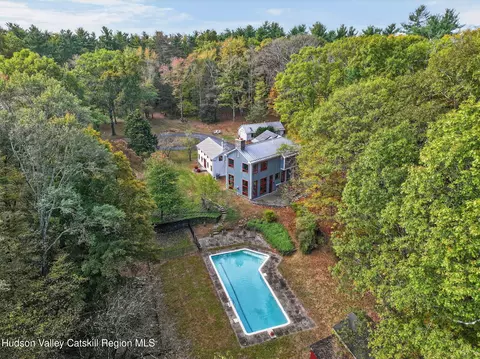 1045 Church Rd, Saugerties, NY 12477