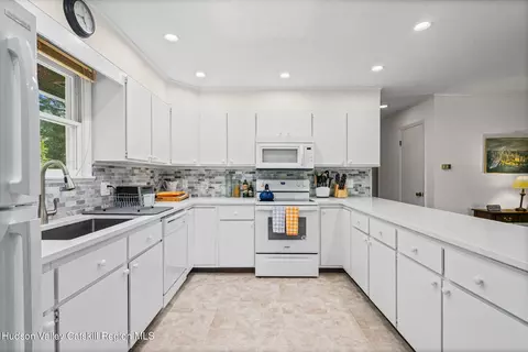 Kitchen - 39 Island Dr, Copake, NY 12516 photo 1 of 3
