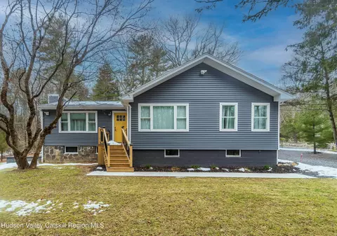 183 Mill Rd, Olivebridge, NY 12461