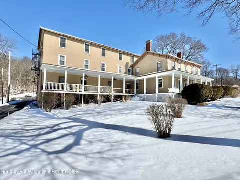 Exterior - 1114 Main St, Catskill, NY 12414 photo 1 of 6