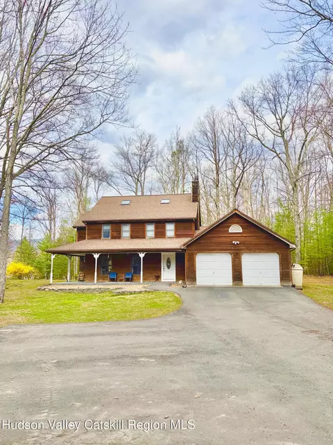 25 Old Farm Rd, Shokan, NY 12481