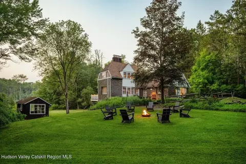 114 Dutchtown Rd, Saugerties, NY 12477
