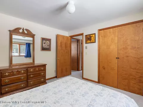 Bedroom - 114 Conifer Lake Rd W, Jewett, NY 12444 photo 5 of 11