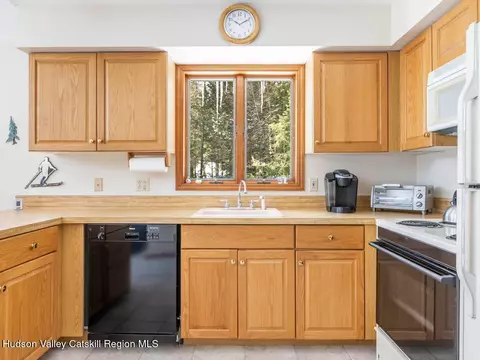 Kitchen - 114 Conifer Lake Rd W, Jewett, NY 12444 photo 2 of 3
