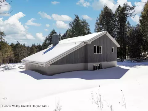 Exterior - 114 Conifer Lake Rd W, Jewett, NY 12444 photo 4 of 4