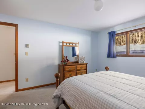 Bedroom - 114 Conifer Lake Rd W, Jewett, NY 12444 photo 7 of 11