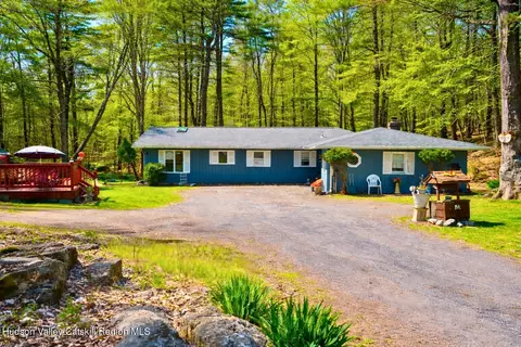 24 Palmer Rd, Catskill, NY 12414