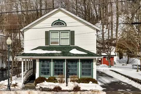 5376 State Route 23, Windham, NY 12496