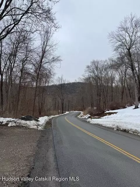 82 Brimstone Rd, Patterson, NY 12563 photo 3