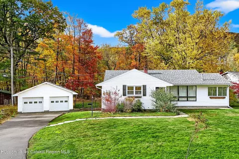 143 Dubois Rd, Shokan, NY 12481