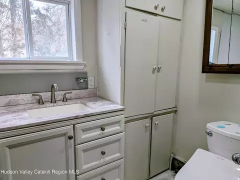 Bath - 21 Stone Mill Rd, Hudson, NY 12534 photo 1 of 2