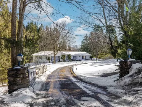 366 Terry Rd, Stamford, NY 12167