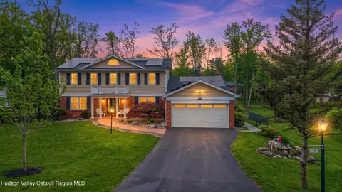 36 Arnold Dr, Kingston, NY 12401