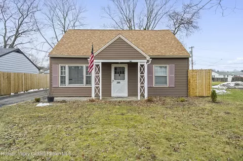 299 Lincoln Blvd, Hudson, NY 12534