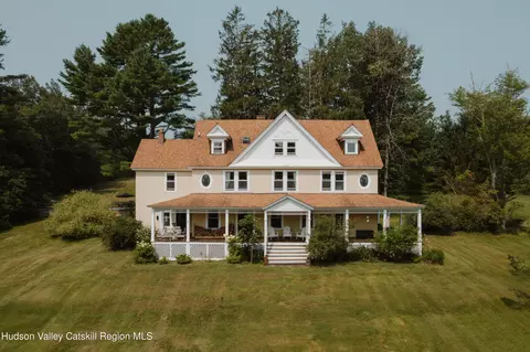 91 Old Hankins Rd, Callicoon, NY 12723