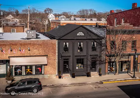 314 Warren St, Hudson, NY 12534