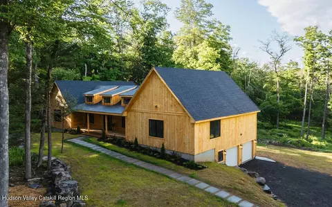 250 Cherry Hill Rd, Accord, NY 12404