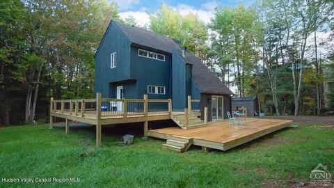 150 Vining Rd, Windham, NY 12496