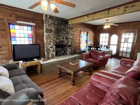 311 N Lake Rd, Haines Falls, NY 12436