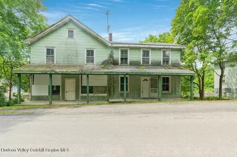 50 Maple St, Catskill, NY 12414