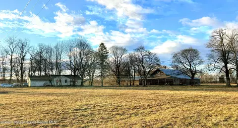 1644 Us Highway 9, Stuyvesant, NY 12173