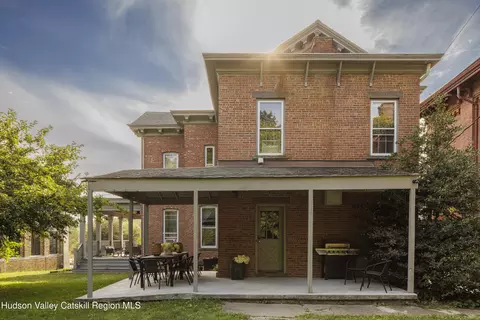 Exterior - 308 Main St, Catskill, NY 12414 photo 3 of 9