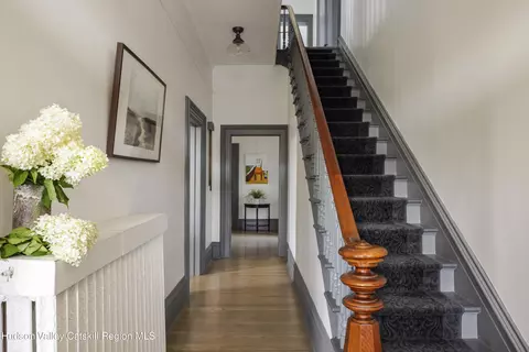 Entry Way - 308 Main St, Catskill, NY 12414 photo 2 of 3
